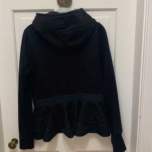 Limited Edition Lululemon Scuba Jacket - Picture 6 of 7